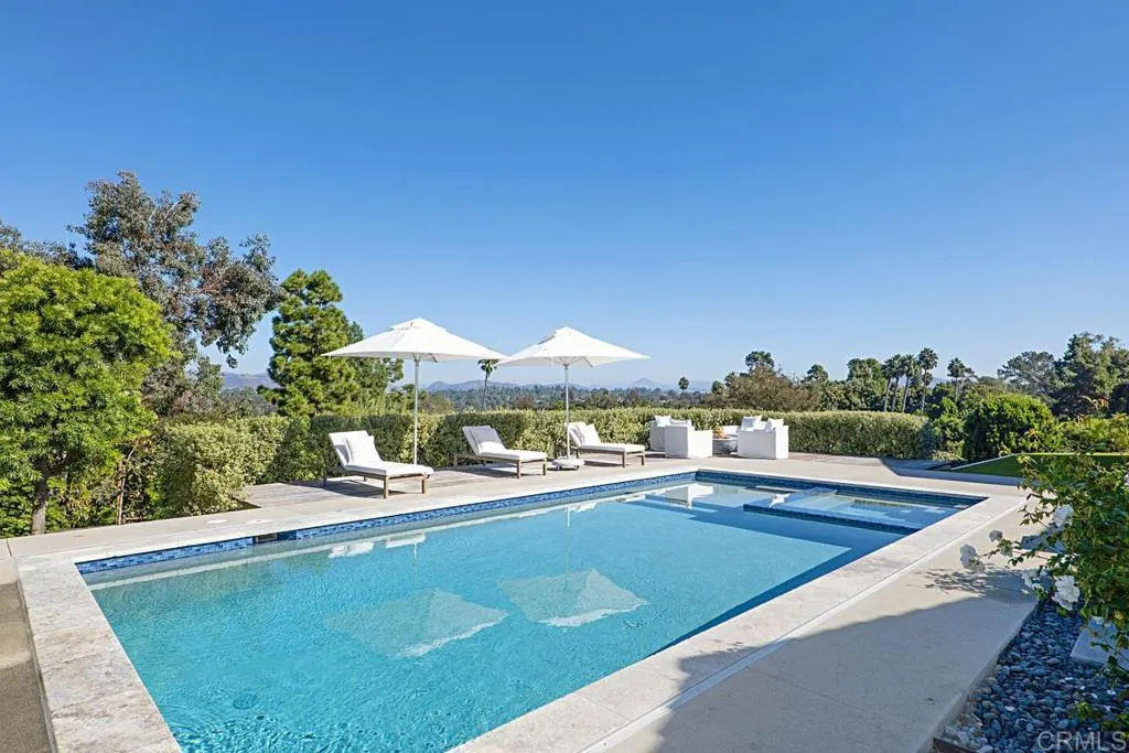 5508 Avenida Maravillas