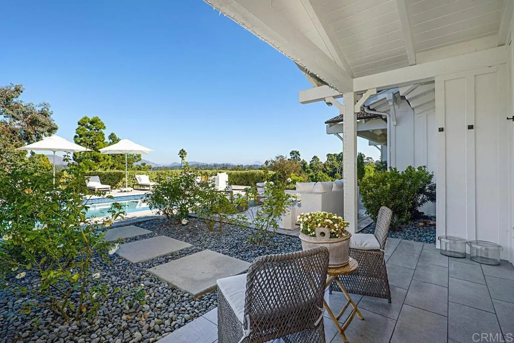 5508 Avenida Maravillas