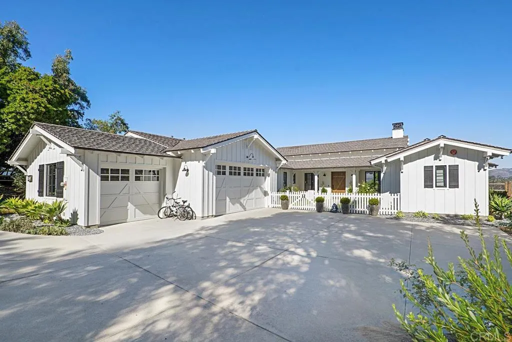 5508 Avenida Maravillas