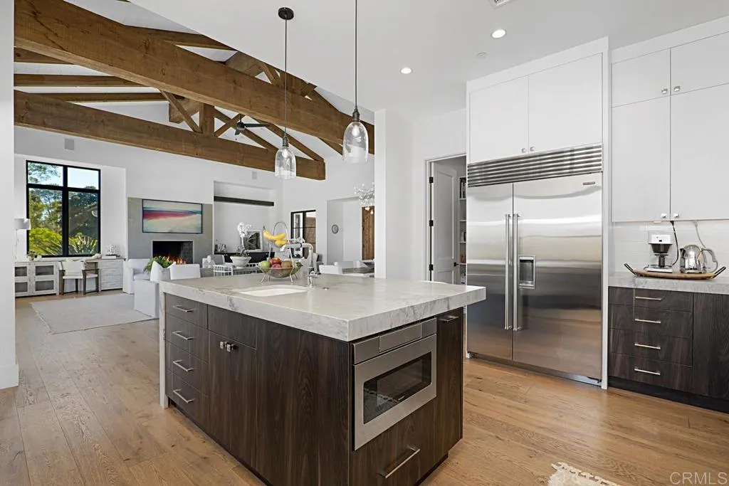 5508 Avenida Maravillas