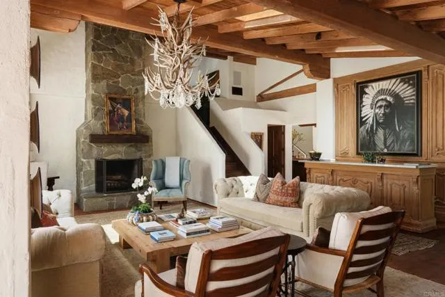 4946 Linea Del Cielo