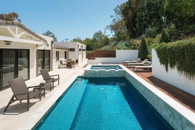 4946 Linea Del Cielo