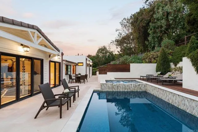 4946 Linea Del Cielo