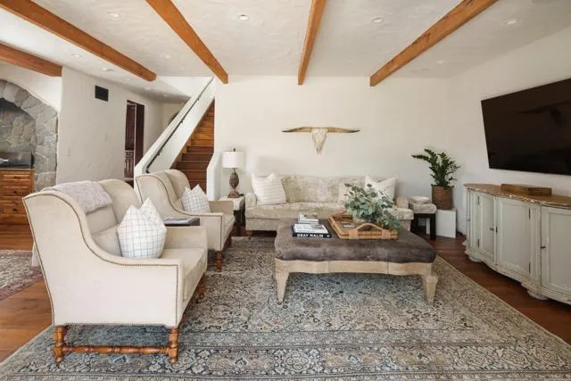 4946 Linea Del Cielo