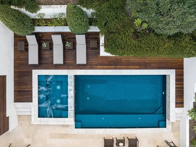 4946 Linea Del Cielo