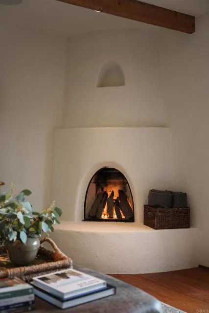 4946 Linea Del Cielo