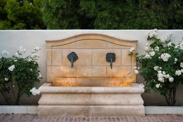 4946 Linea Del Cielo