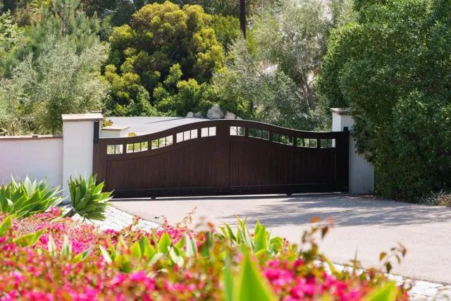 4946 Linea Del Cielo