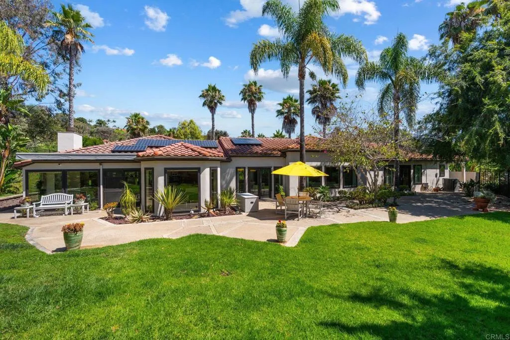 1229 Caminito Graciela