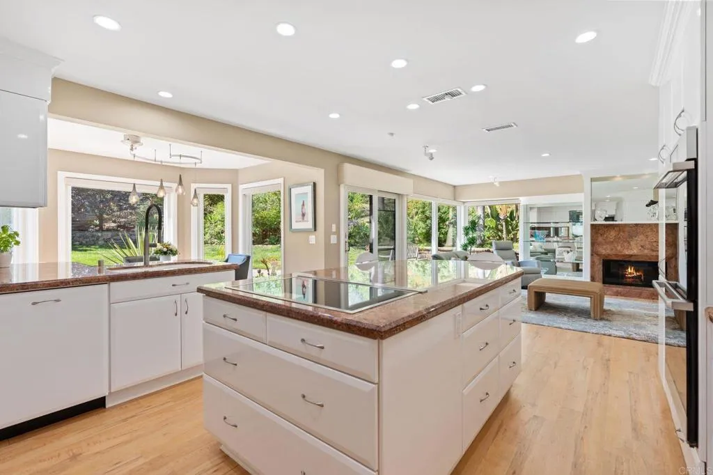 1229 Caminito Graciela