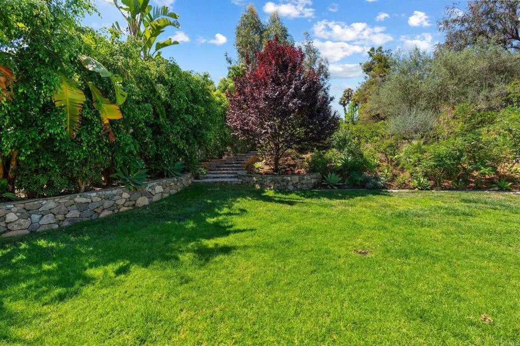 1229 Caminito Graciela