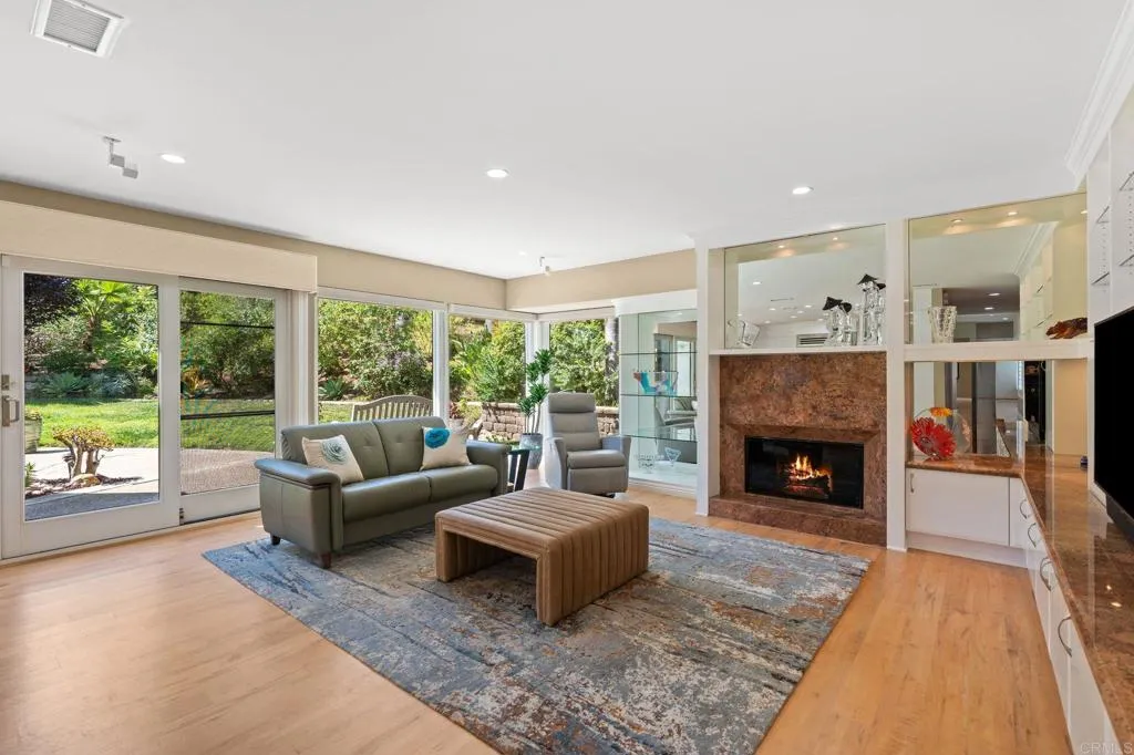 1229 Caminito Graciela