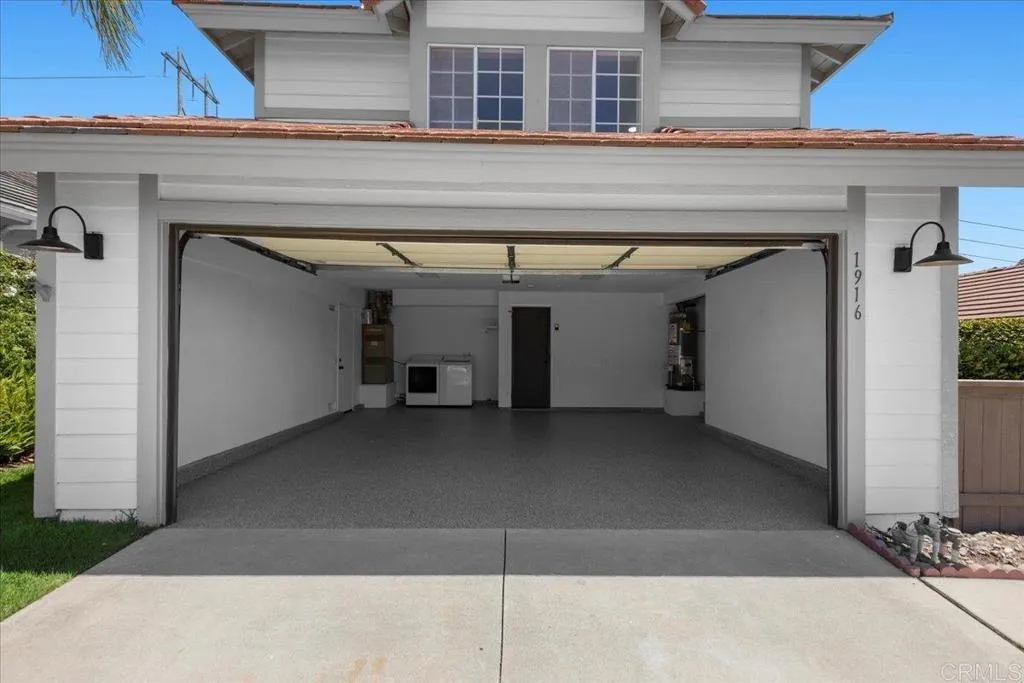 1916 Rosewood Street