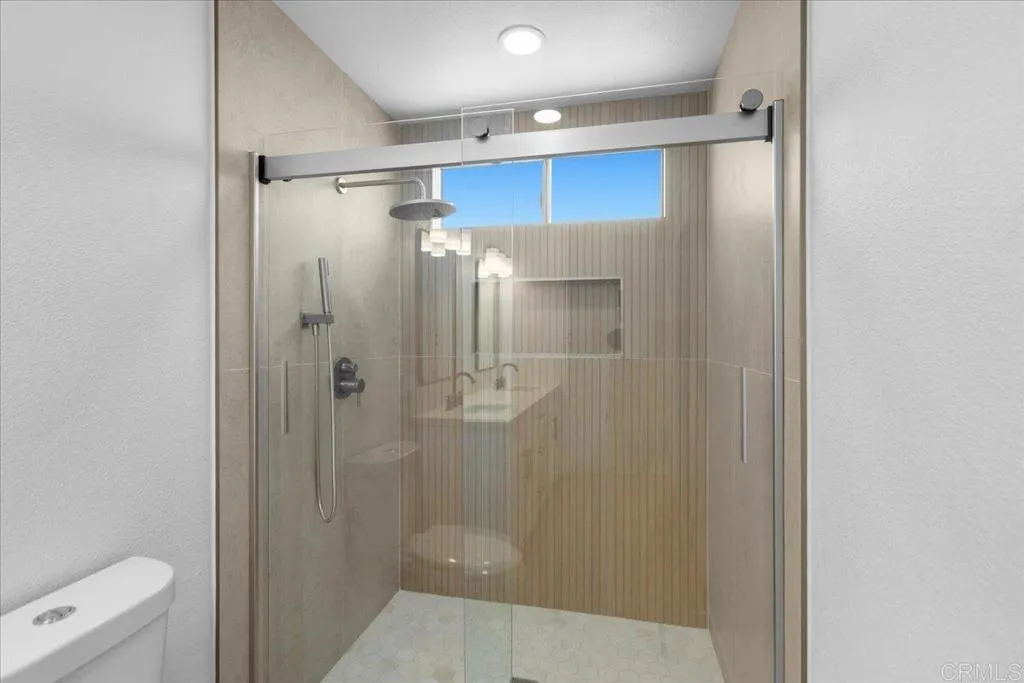 1916 Rosewood Street