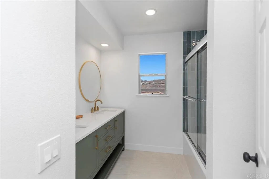 1916 Rosewood Street