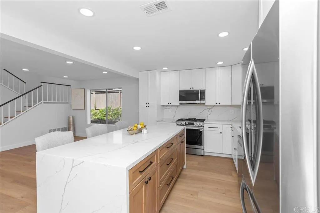 1916 Rosewood Street