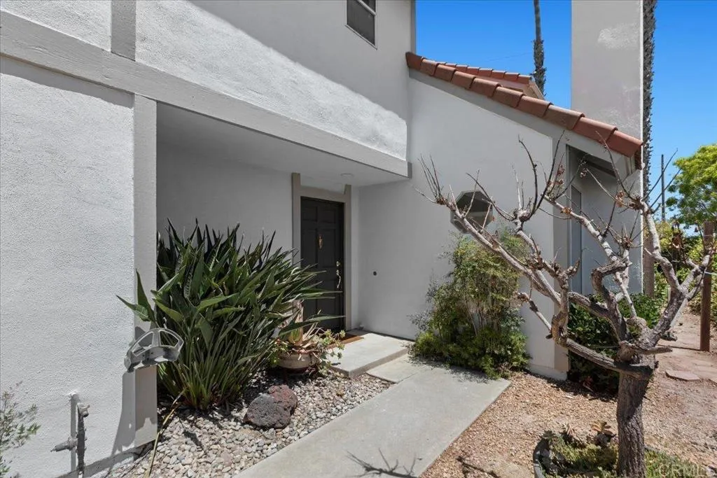 1916 Rosewood Street