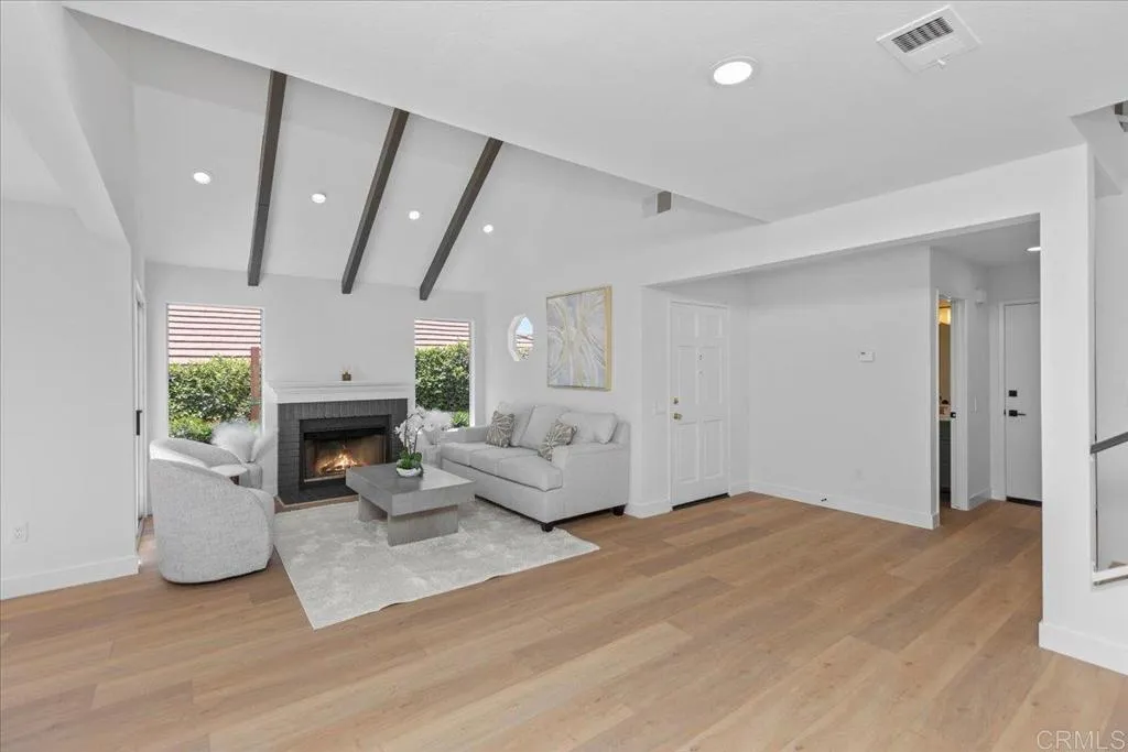 1916 Rosewood Street