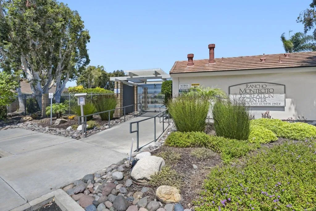 1916 Rosewood Street