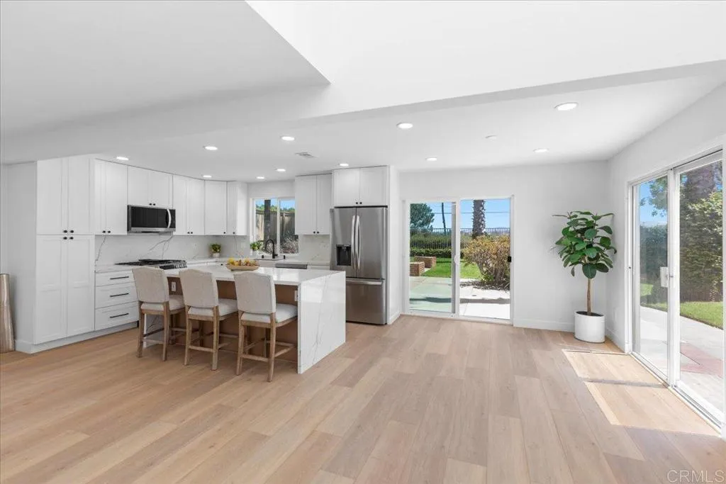 1916 Rosewood Street