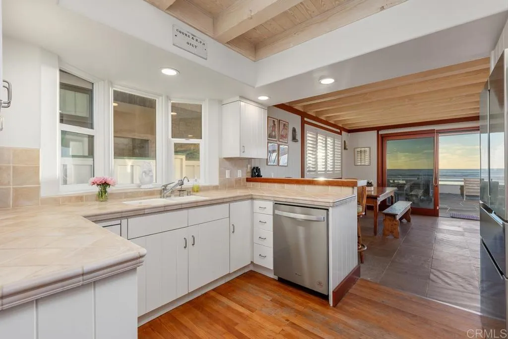 2008 Ocean Front