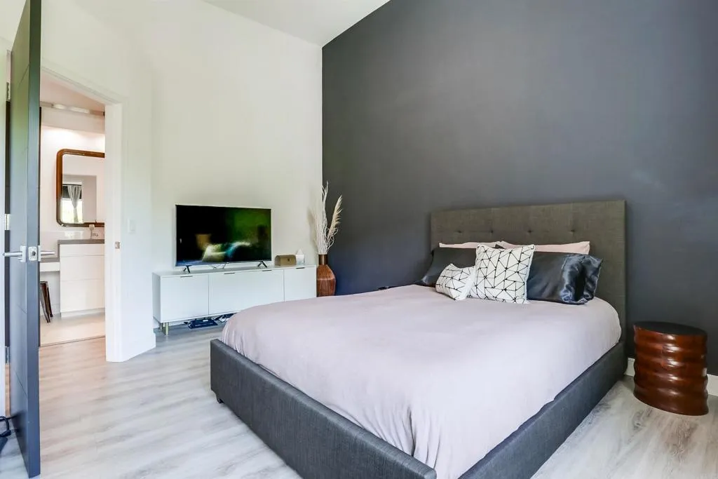 546 Via De La Valle Unit E