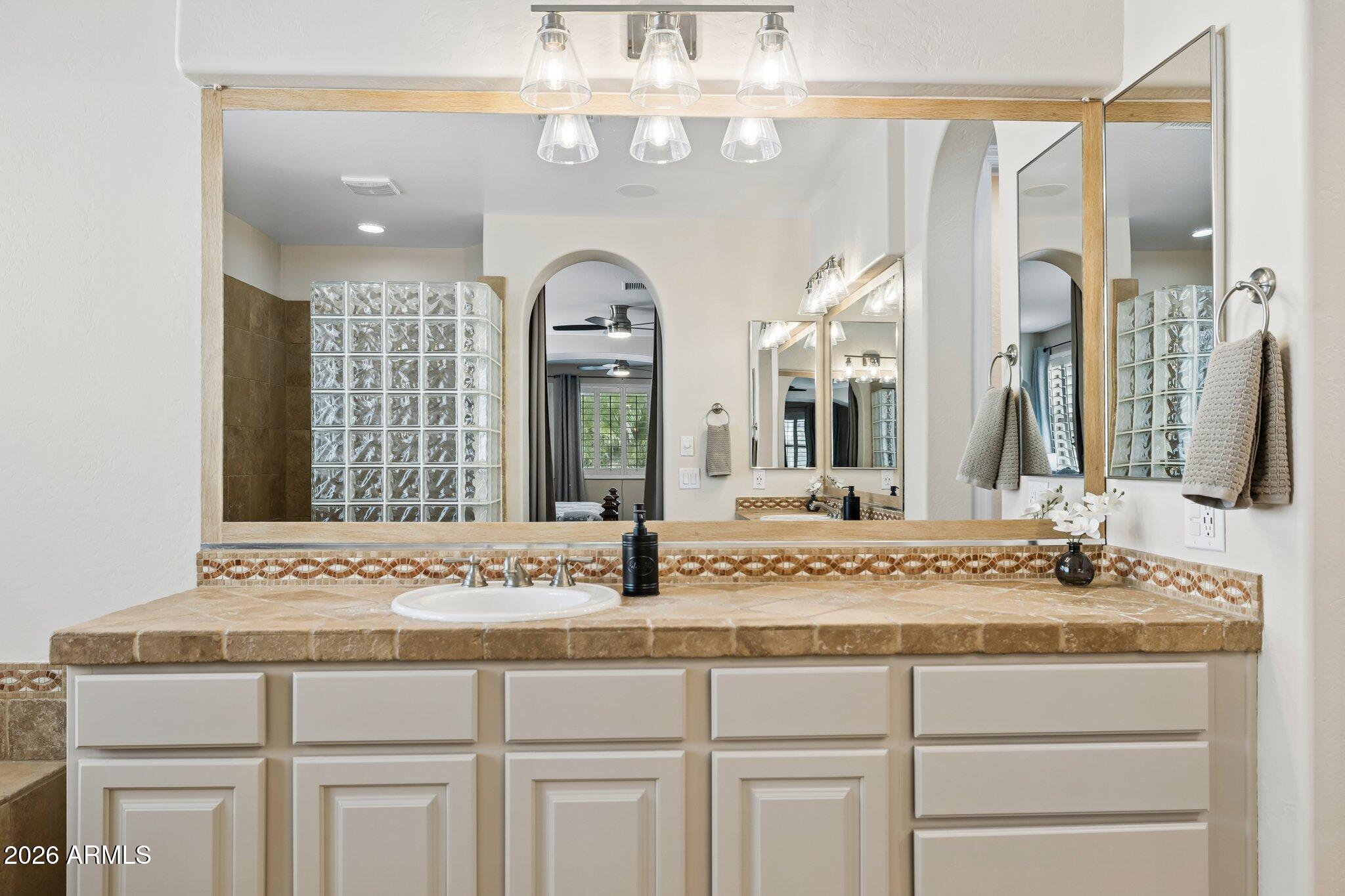 16208 S RESERVE Drive