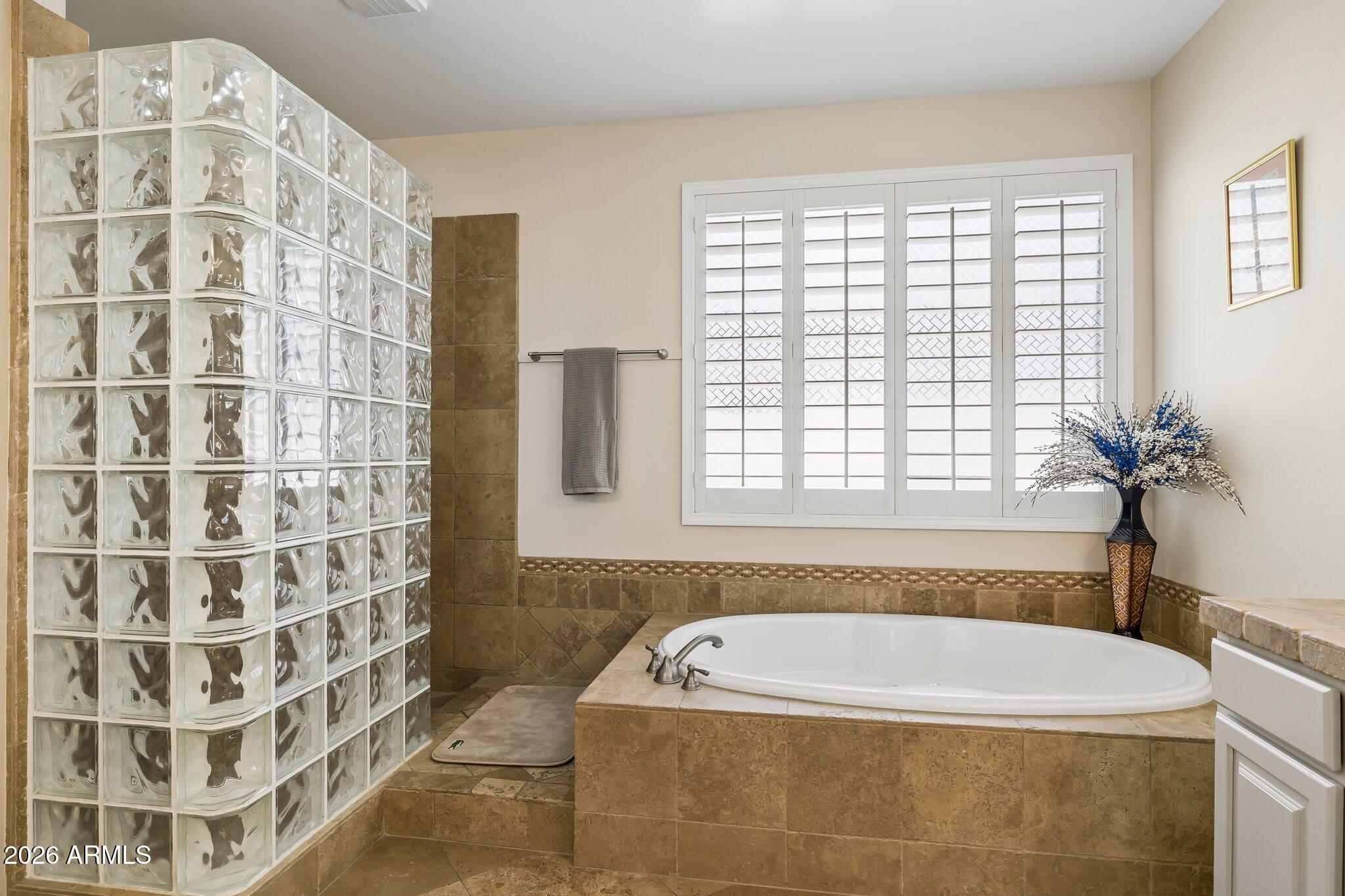 16208 S RESERVE Drive