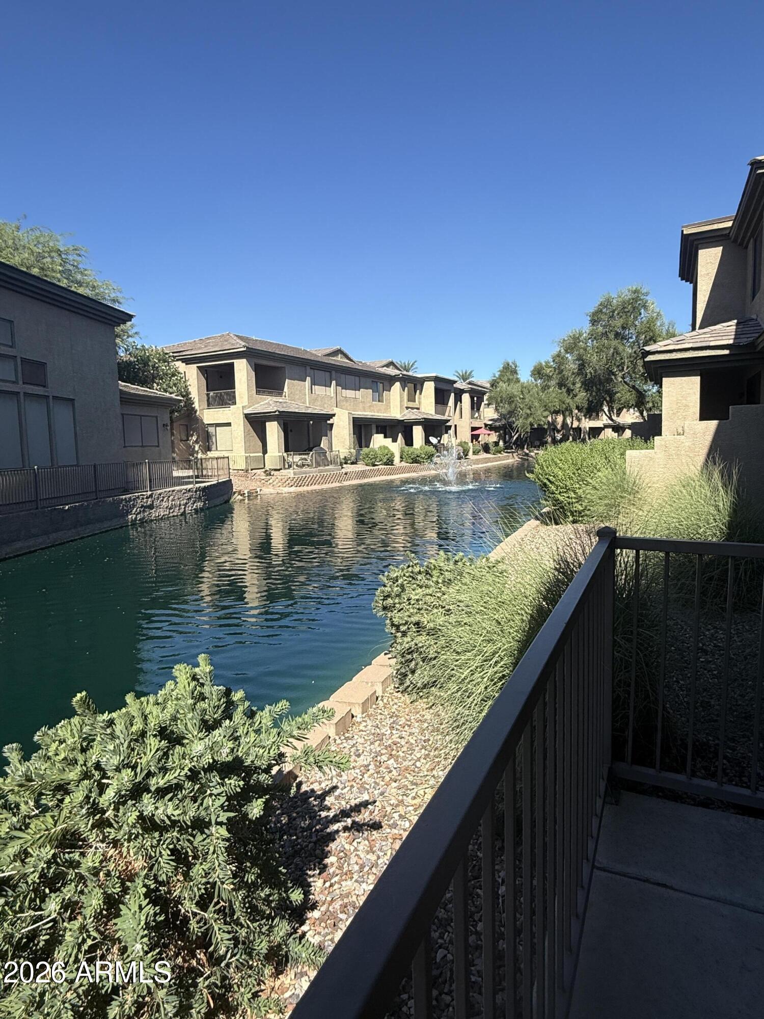705 W QUEEN CREEK Road 1127