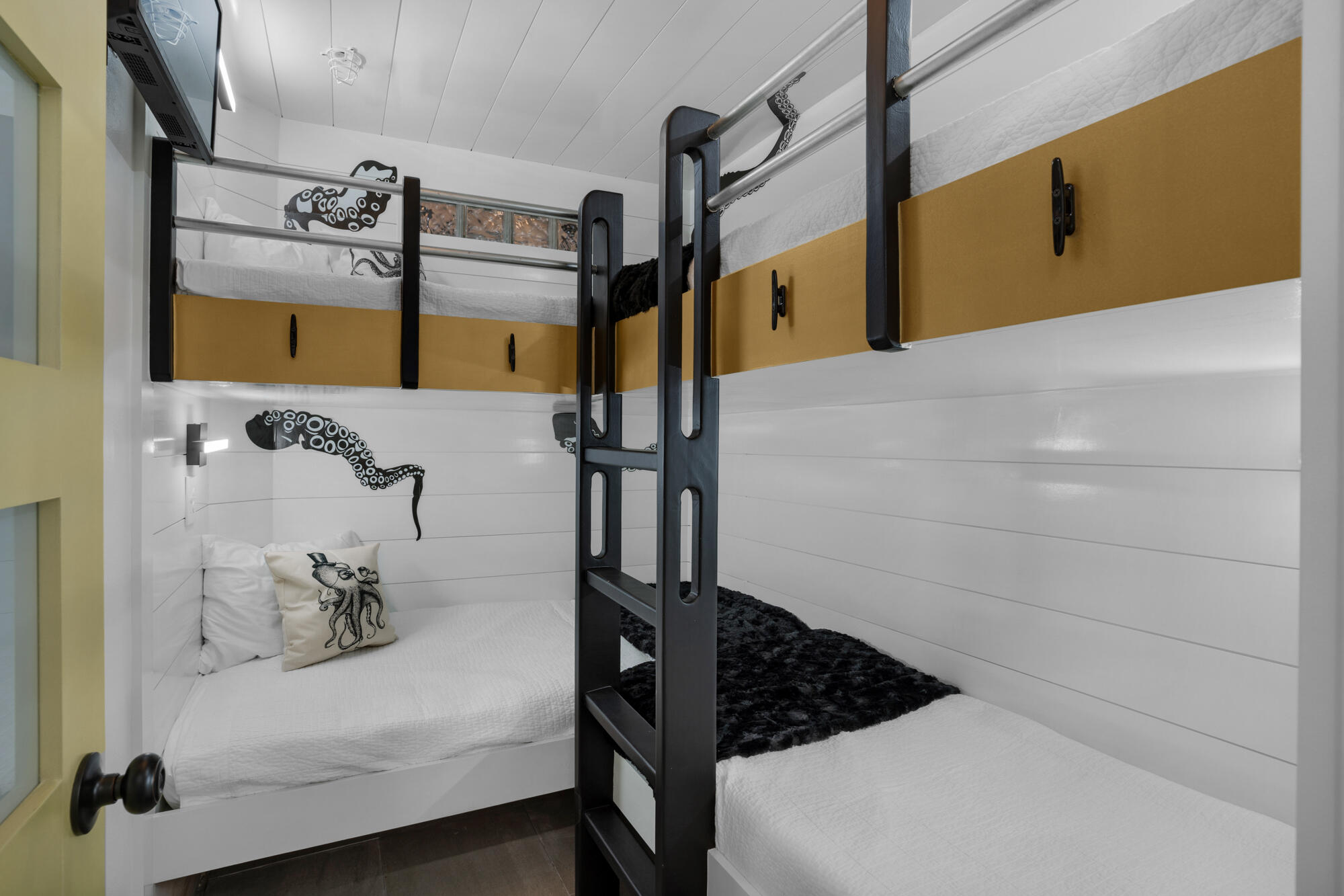50 Monaco Street UNIT 217