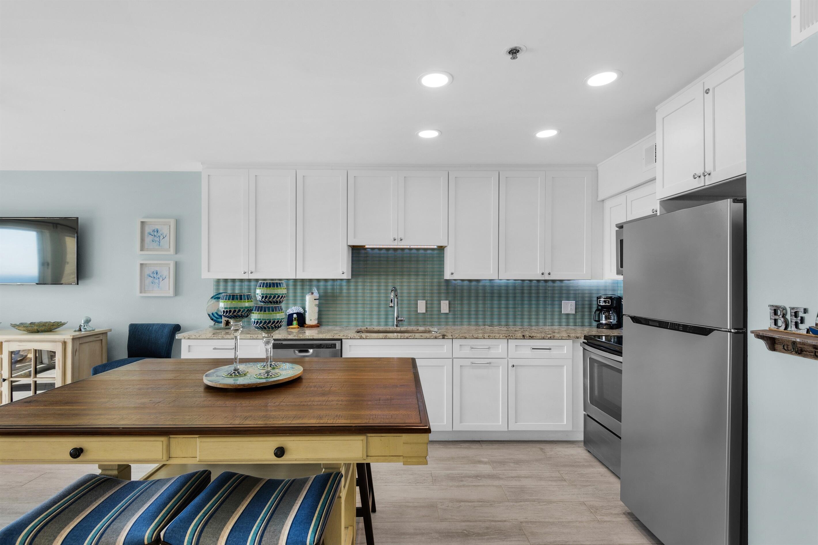 3290 E Scenic Highway 98 105B