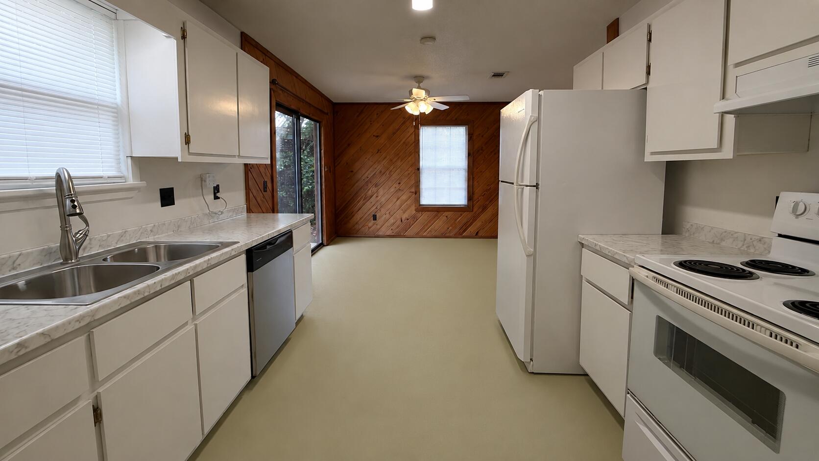 Multiple 5 Properties-Country Club Dr 13,14,29,30,40