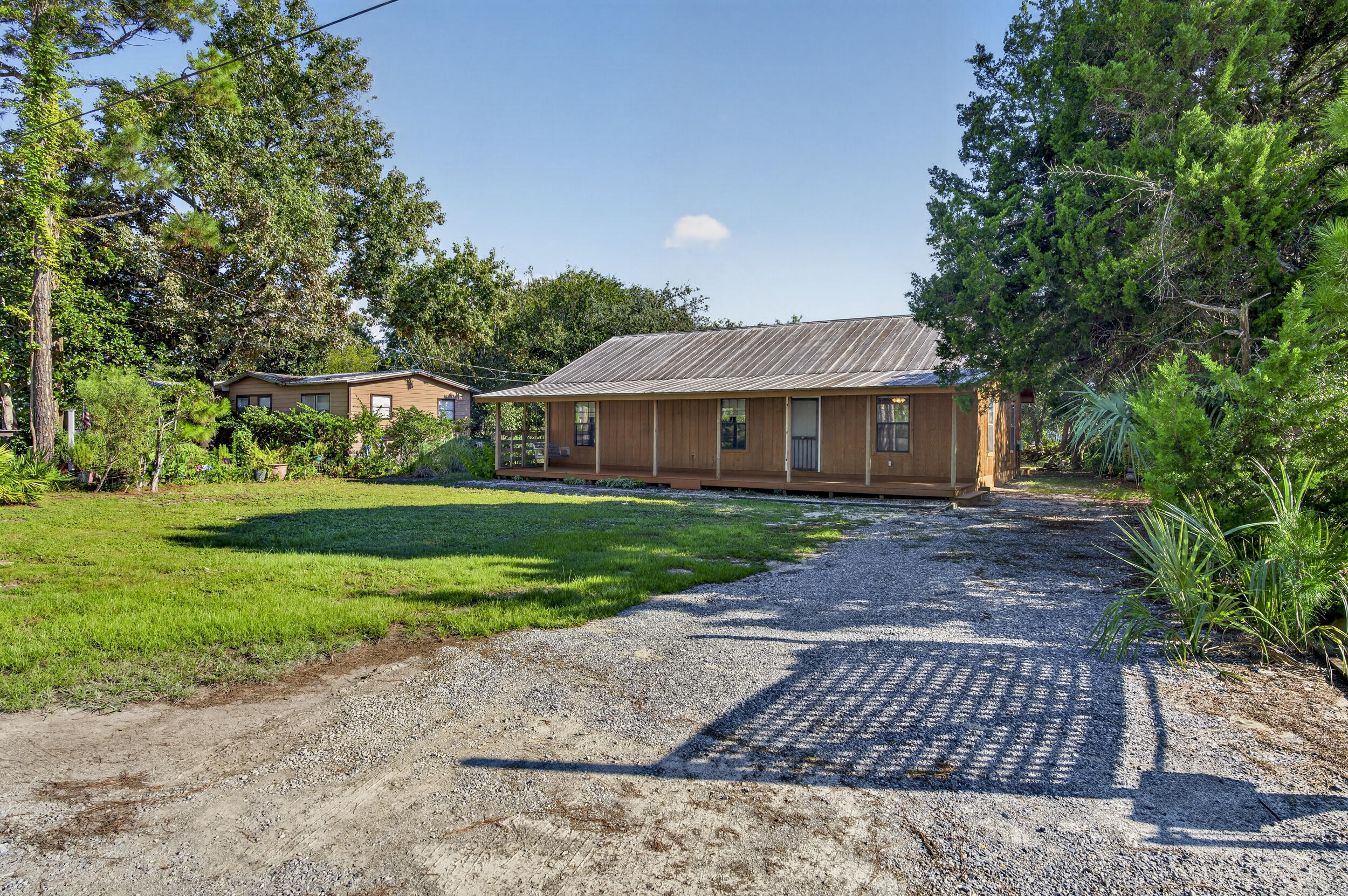 40 Country Club Drive