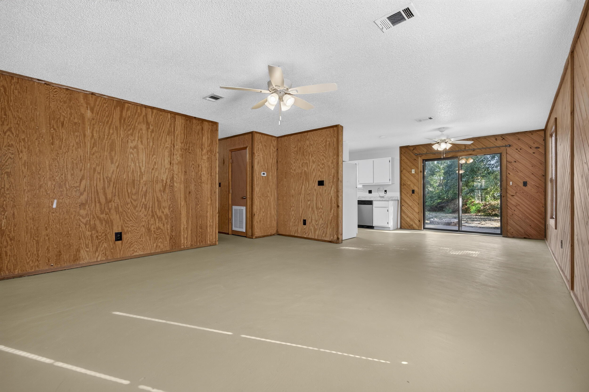 40 Country Club Drive