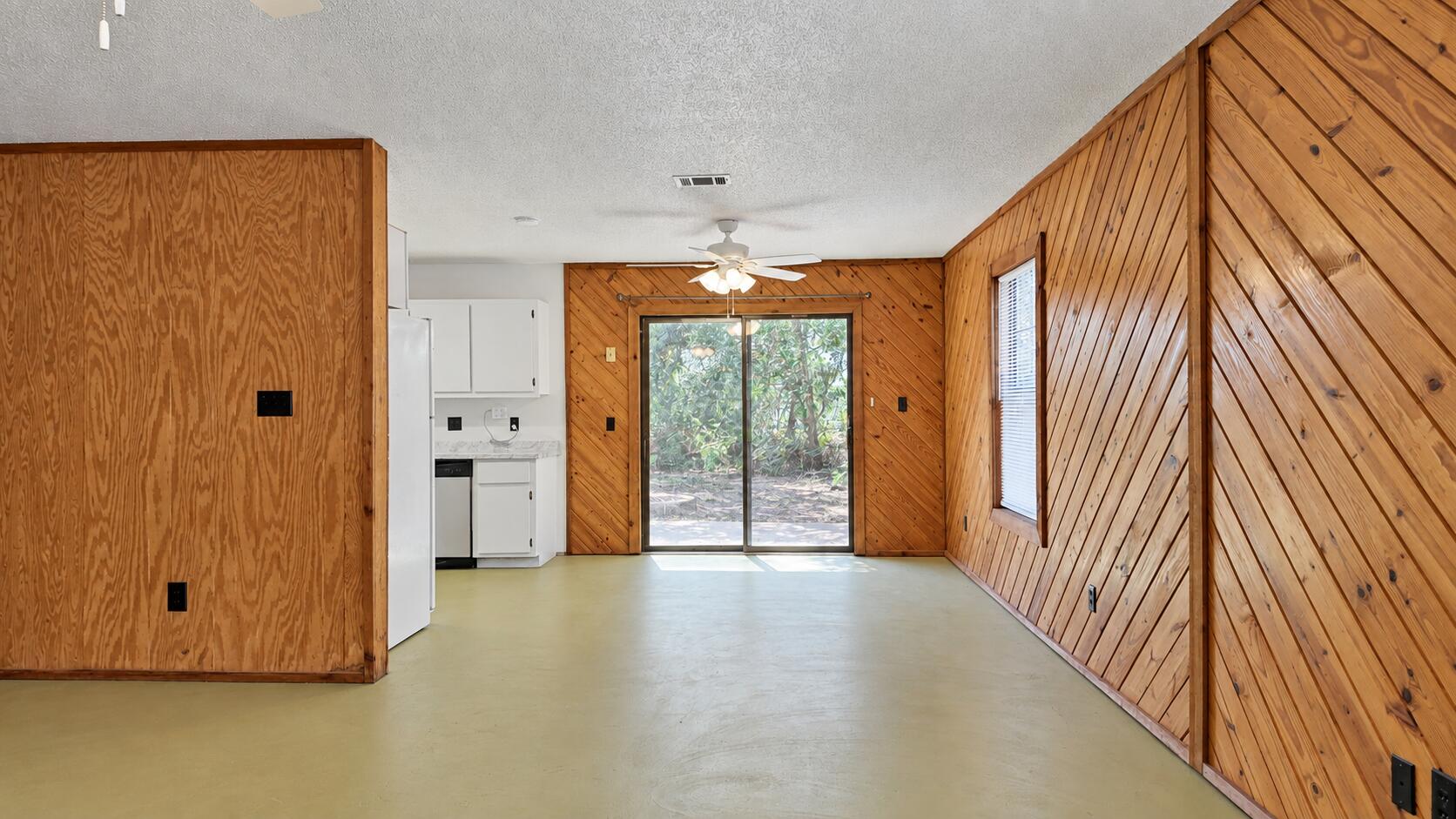 40 Country Club Drive