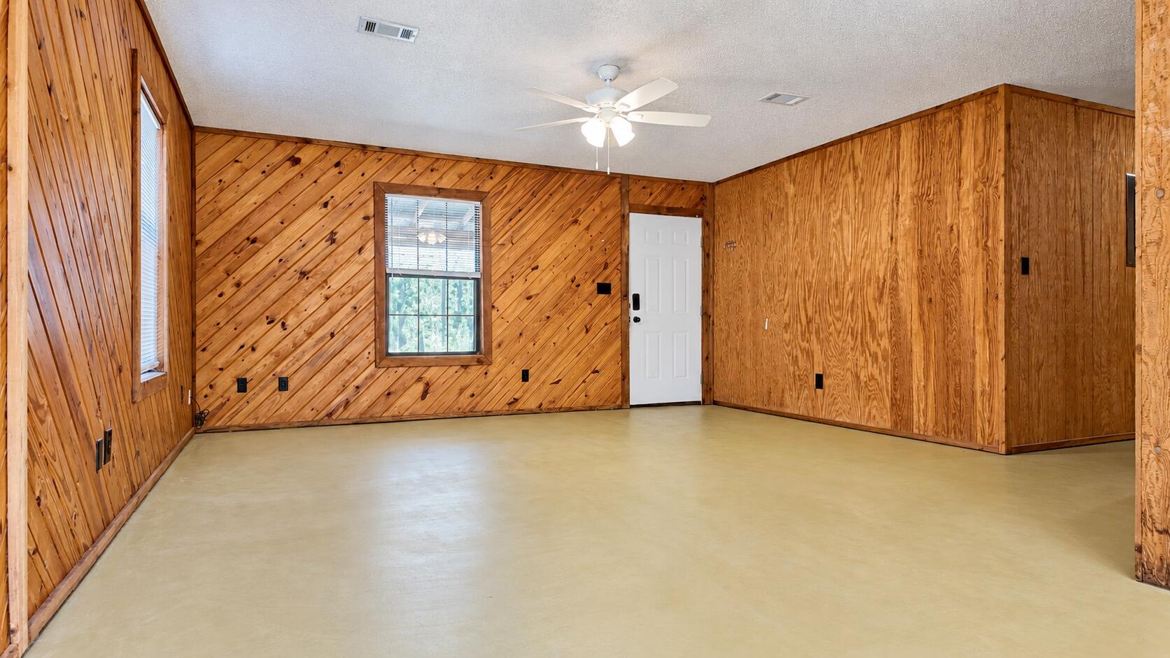 40 Country Club Drive