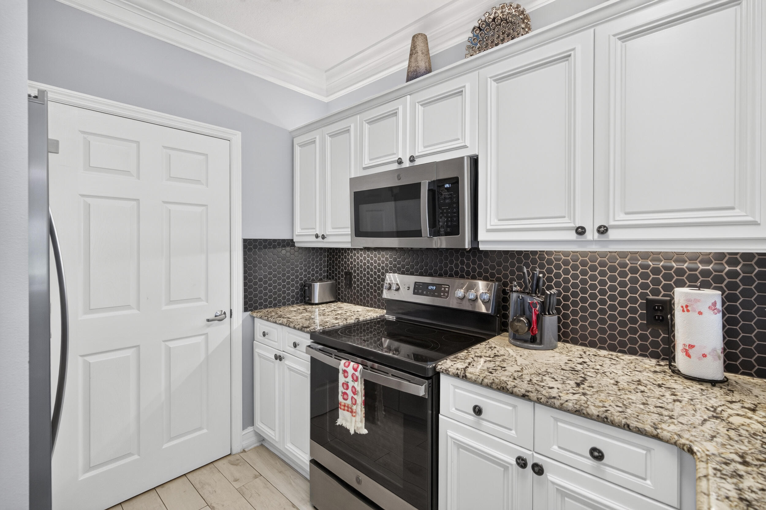 1952 Scenic Gulf Drive 107
