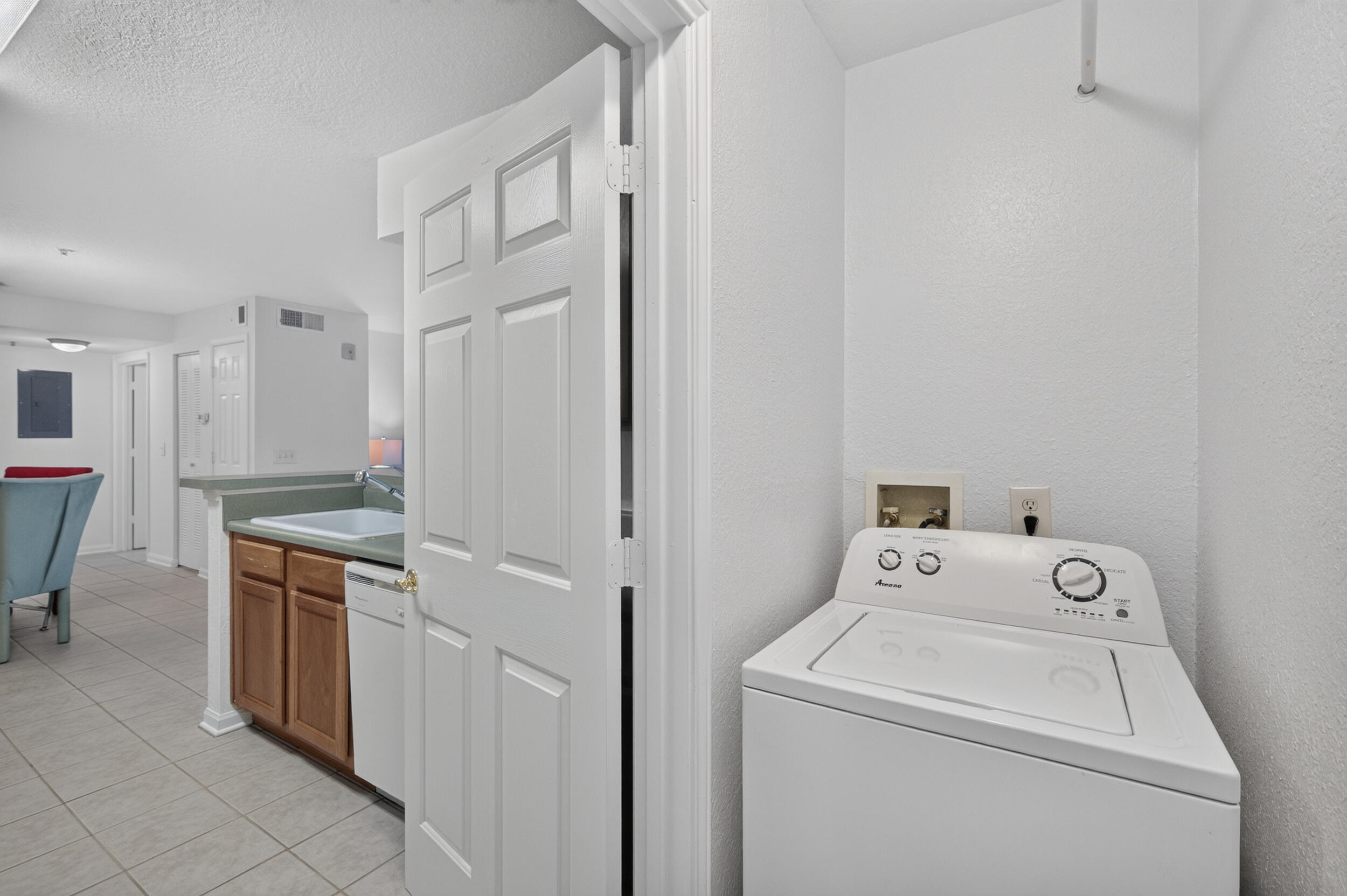 4030 Dancing Cloud Court 351