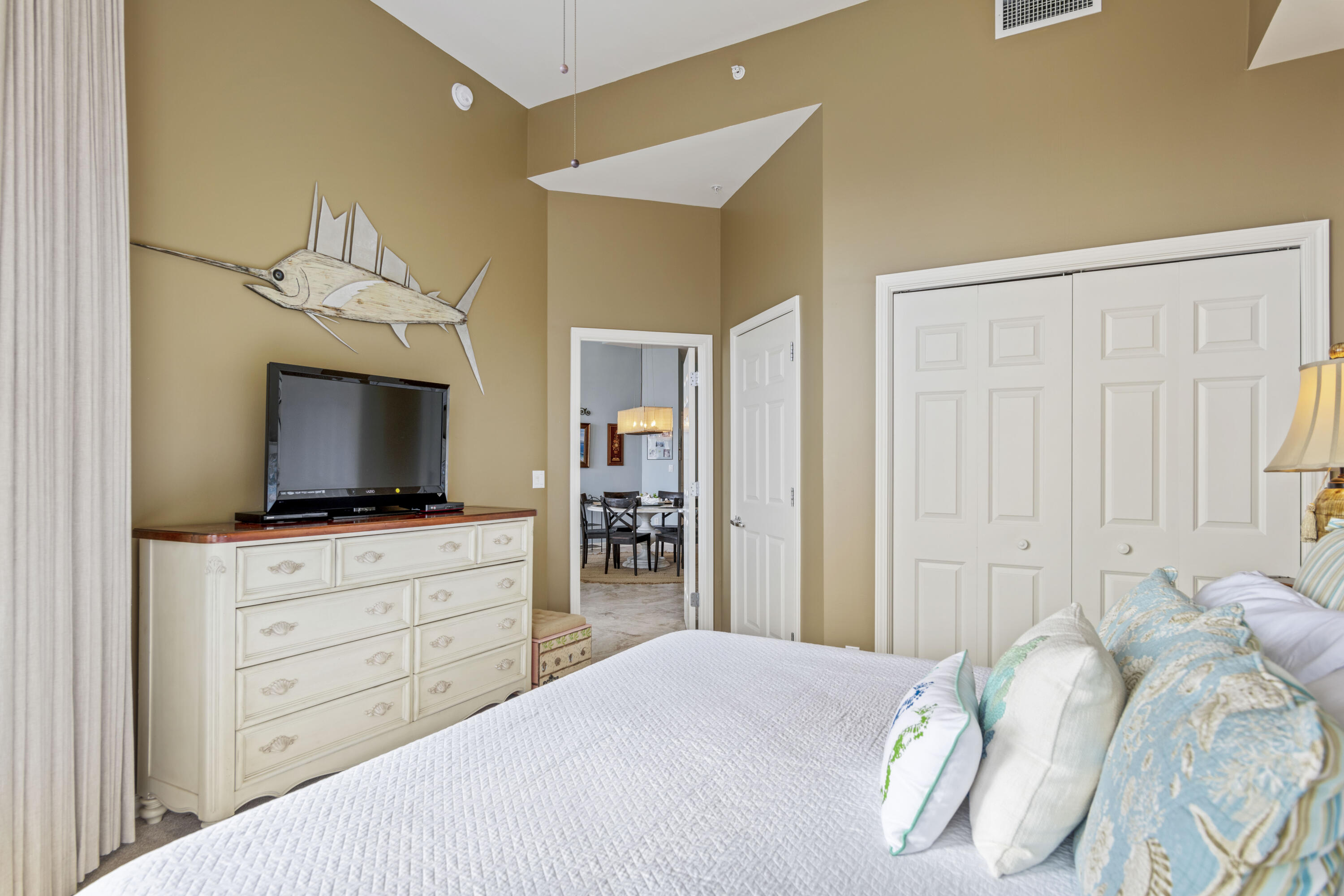 15200 Emerald Coast Parkway, UNIT 202