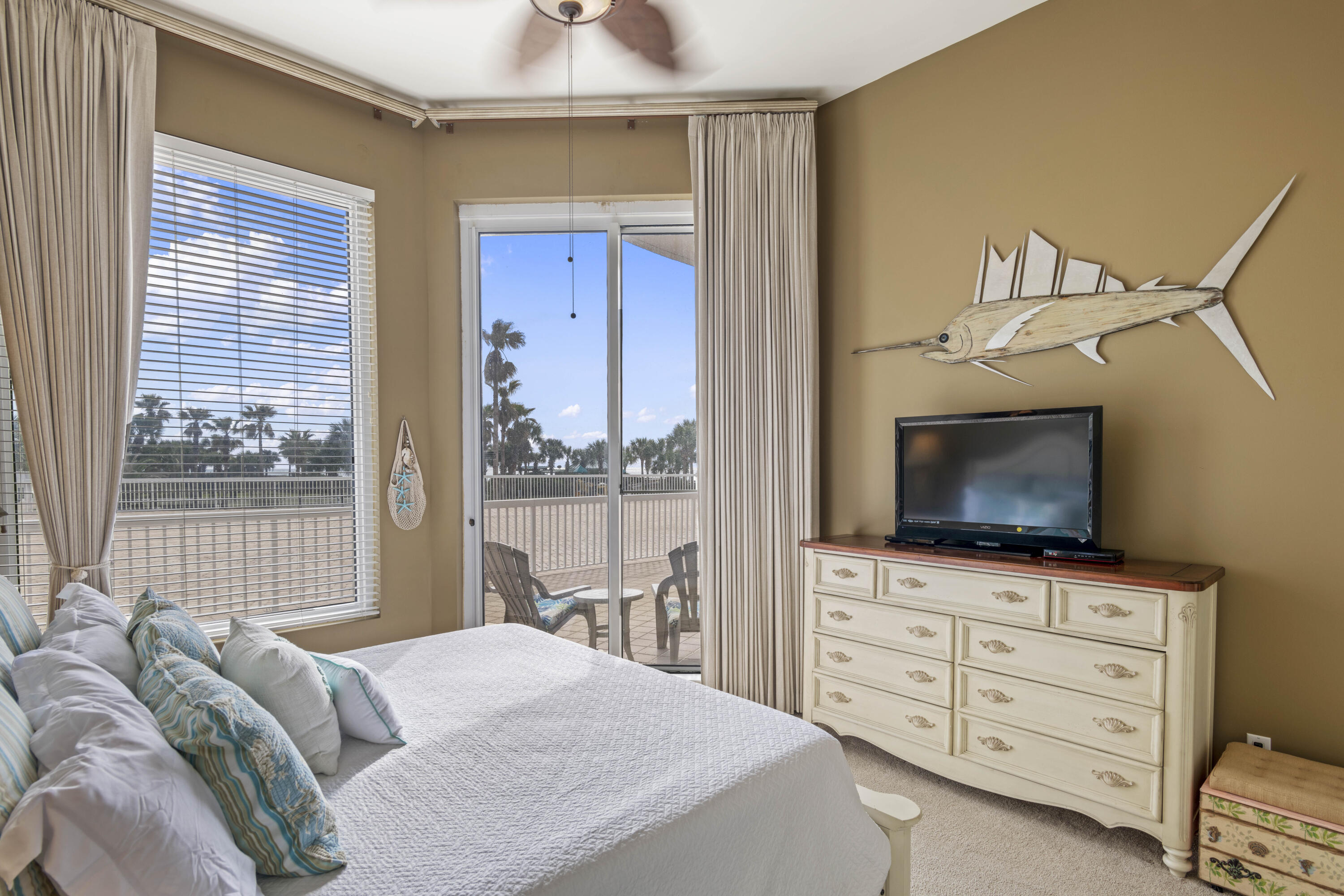 15200 Emerald Coast Parkway, UNIT 202