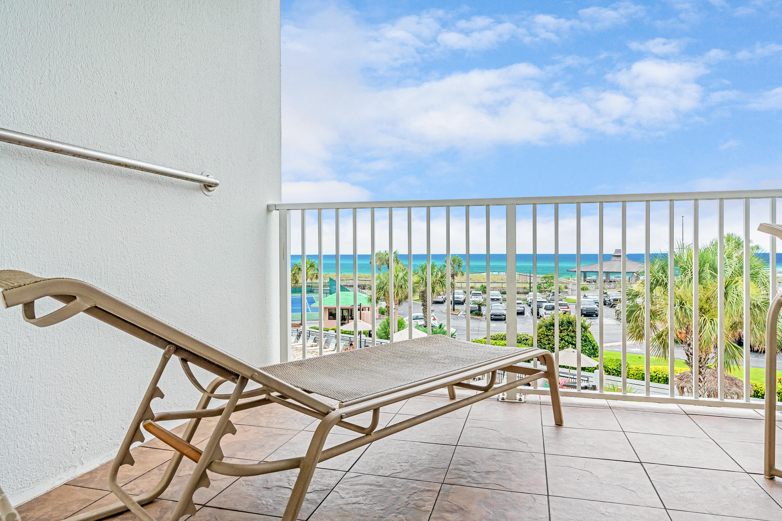 502 Gulf Shore Drive, 307