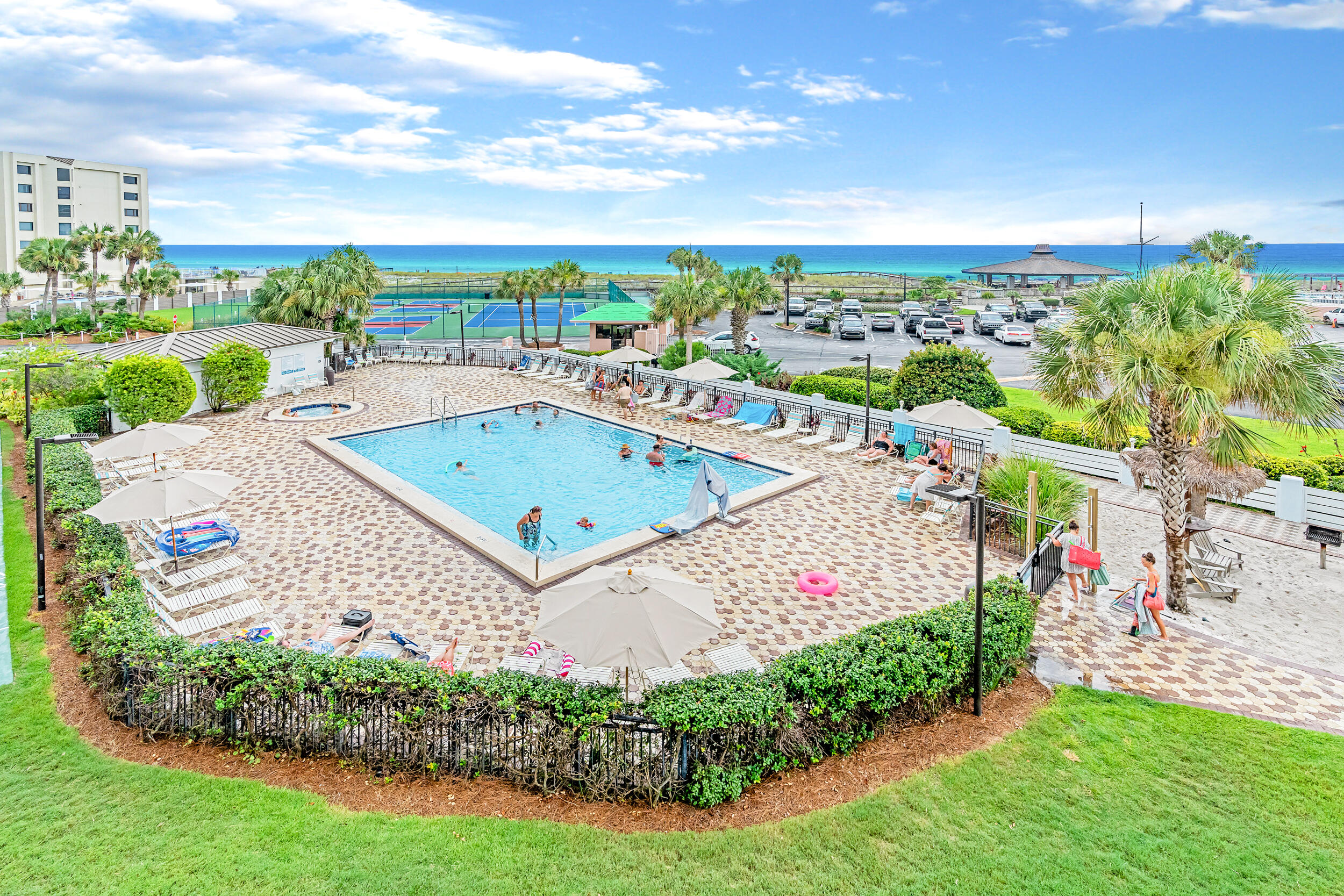 502 Gulf Shore Drive, 307