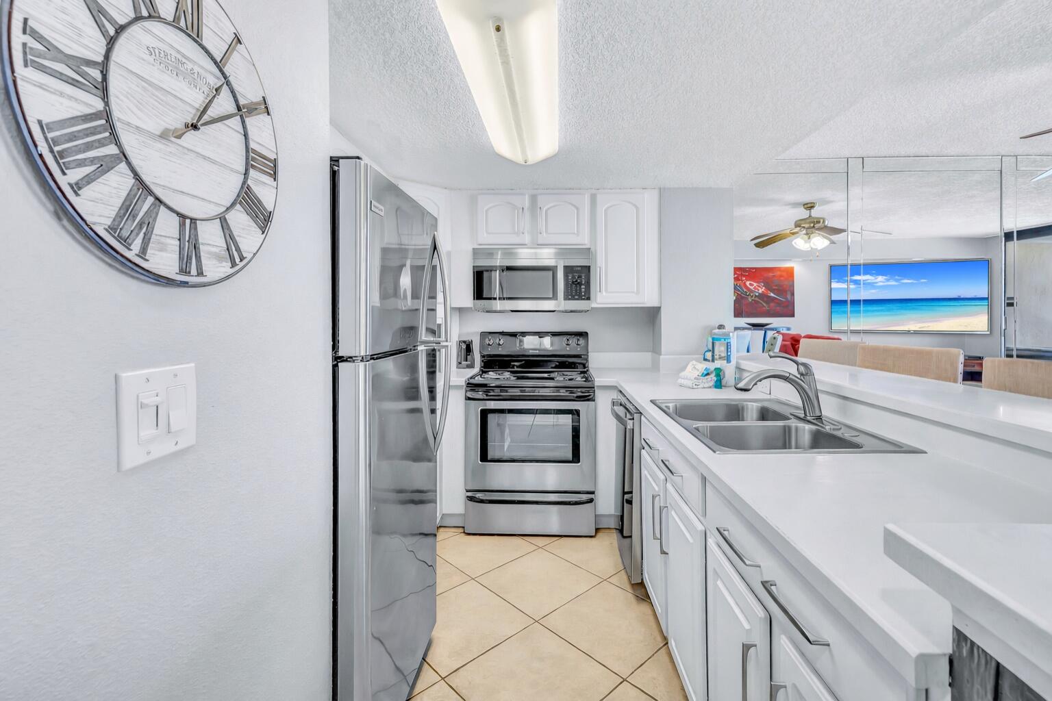 1040 Highway 98 E 811