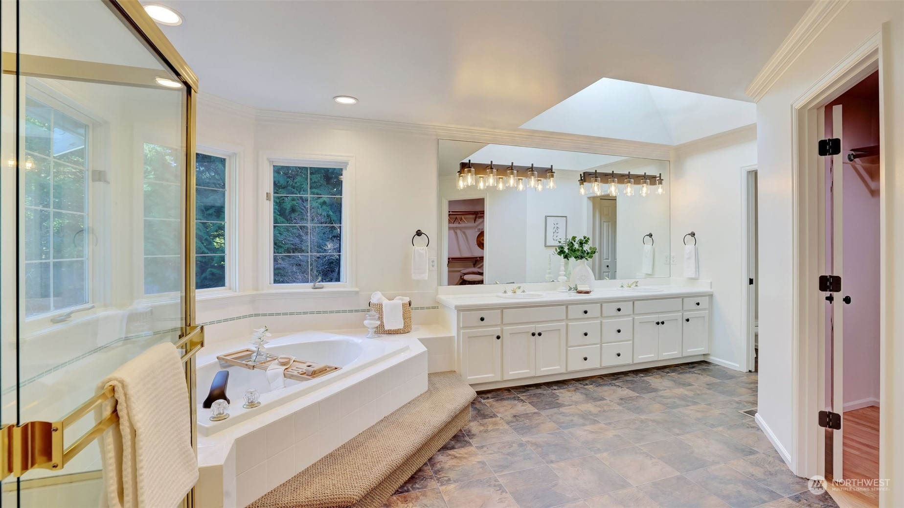 15704 223rd Avenue NE