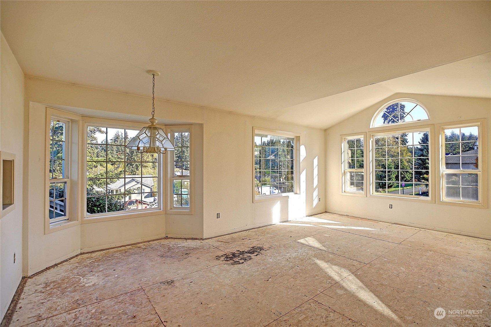 341 Edinburgh Drive