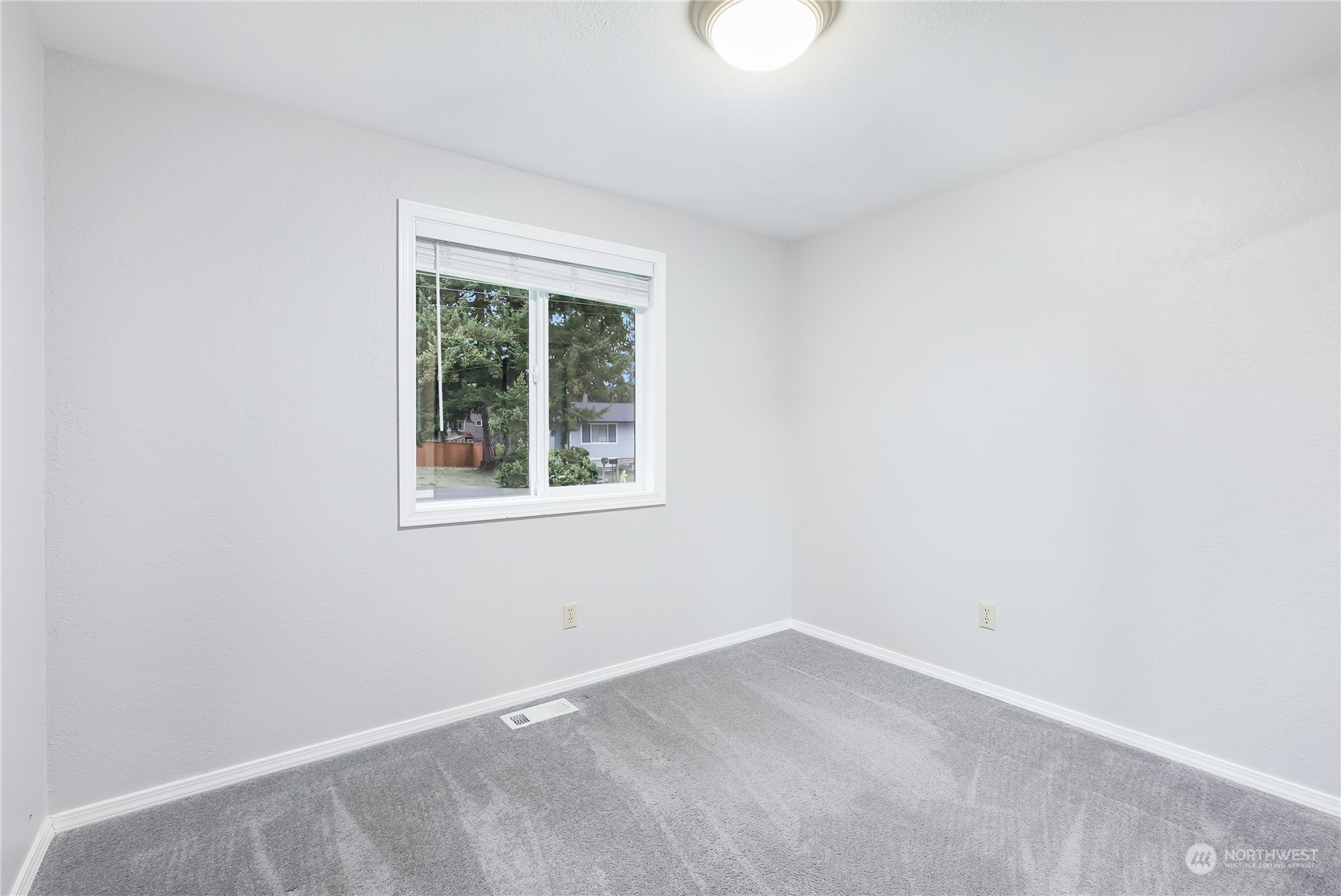 2724 94TH PLACE SOUTHEAST