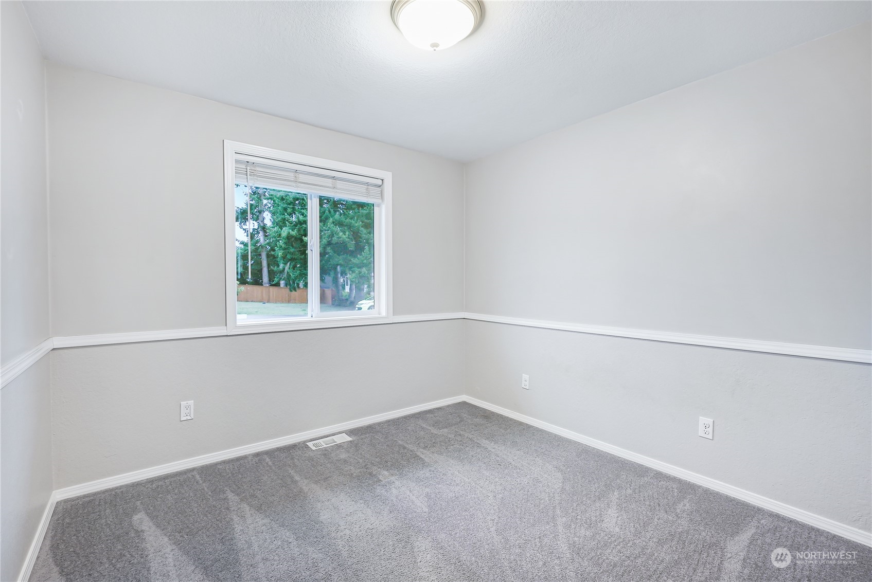 2724 94TH PLACE SOUTHEAST