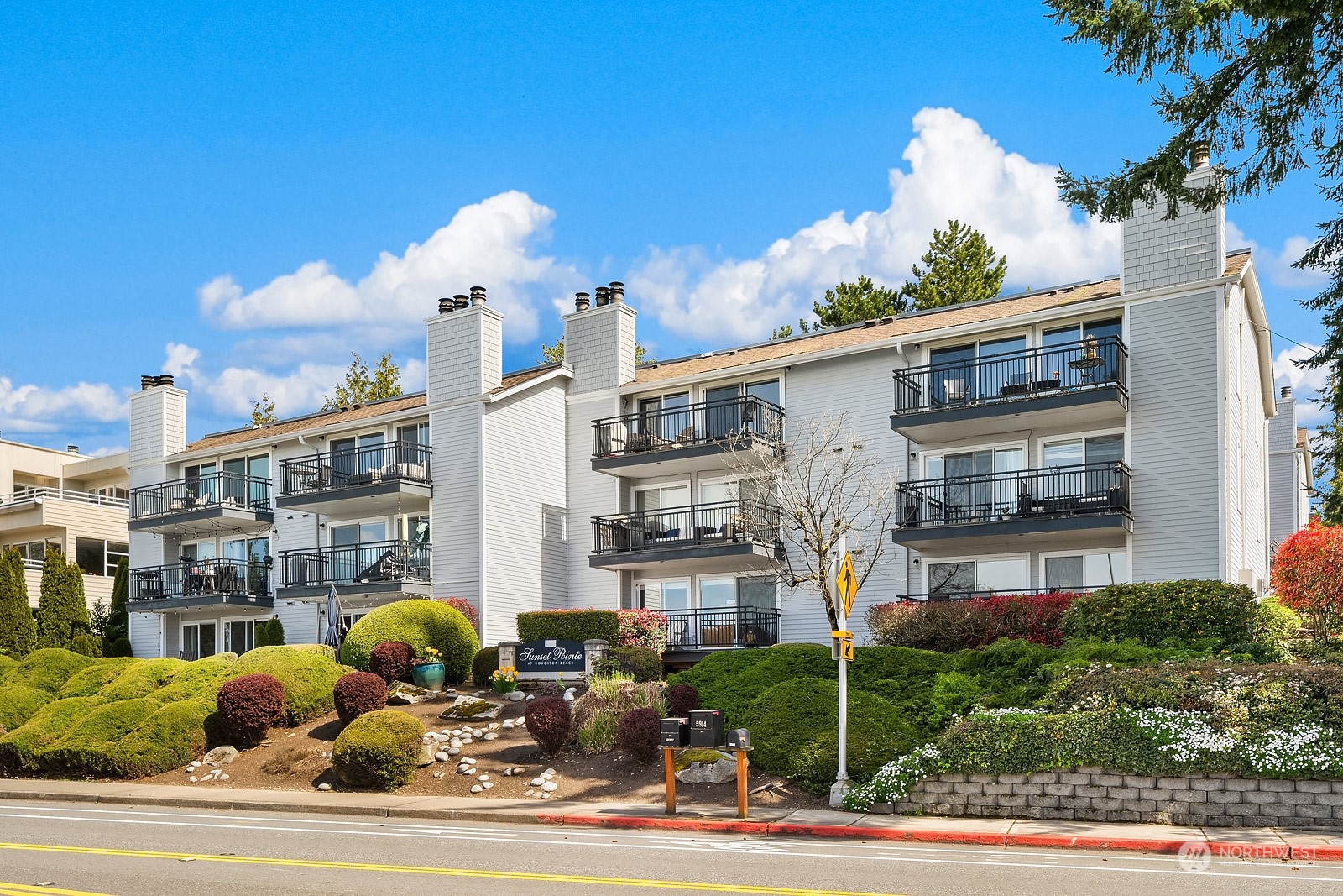 10104 NE 60th Street Unit: 120