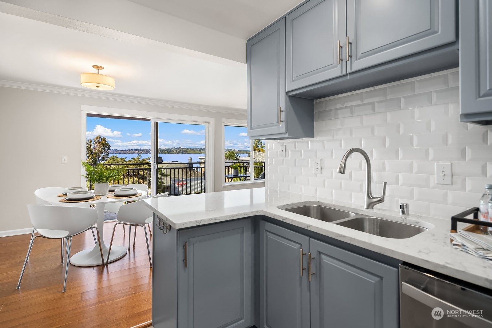 10104 NE 60th Street Unit: 120