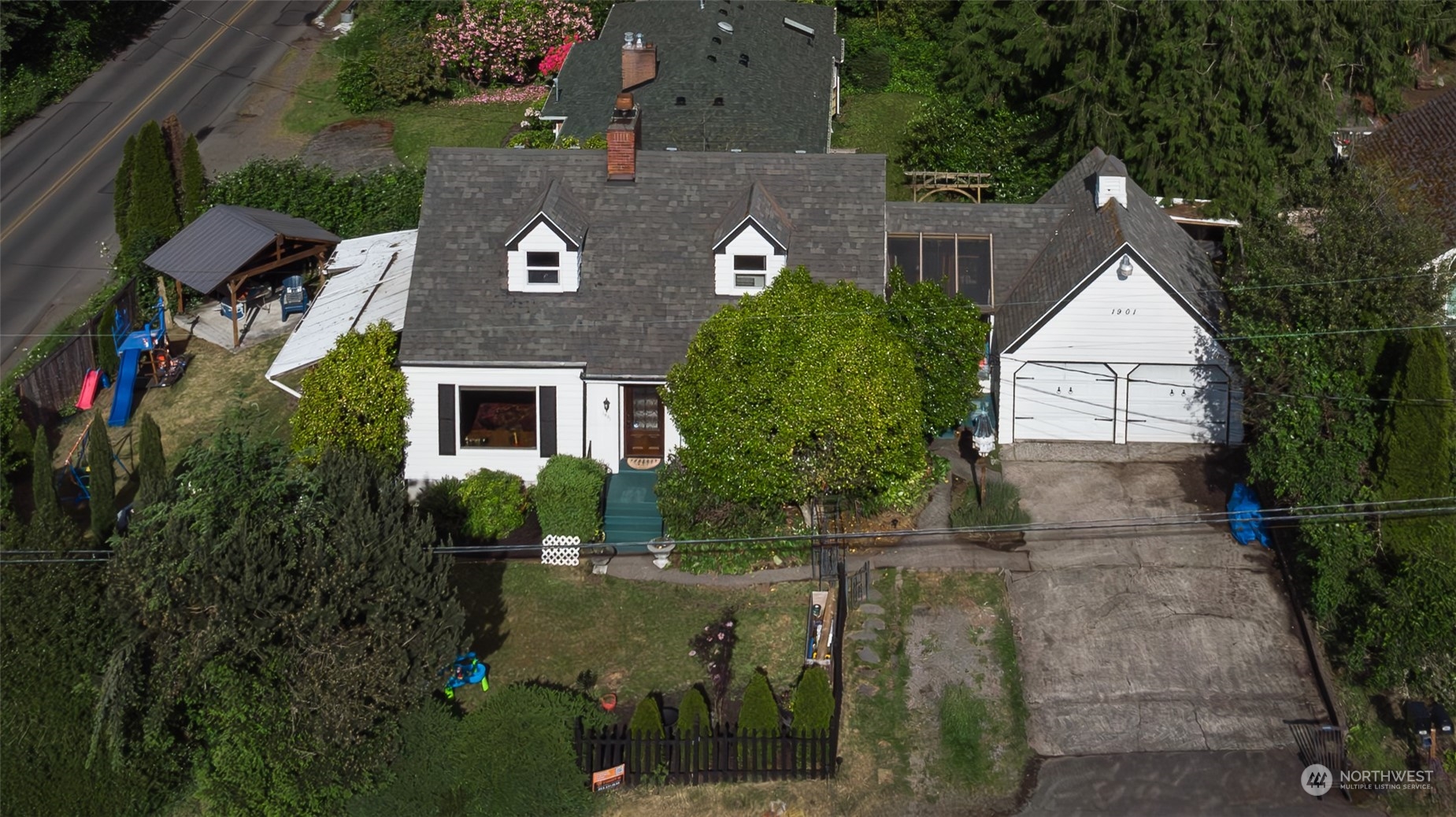 1901 Crystal Springs Road W